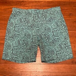 Vineyard Vines Performance Shorts Men’s Size